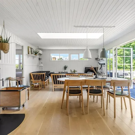 Leea - 100m From The Sea By Interhome Borkop